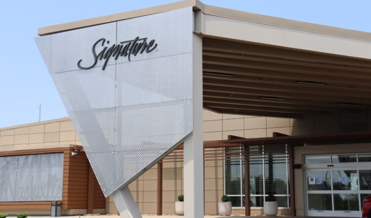 SIGNATURE NASHVILLE (BNA) TERMINAL
